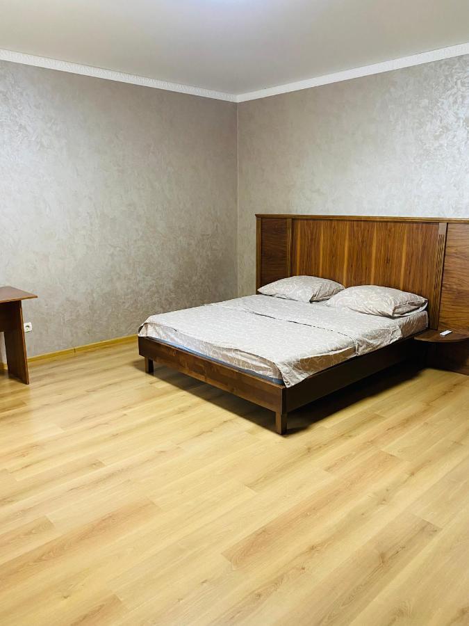 Ogienka 2B, Center Lutsk Apartment ภายนอก รูปภาพ