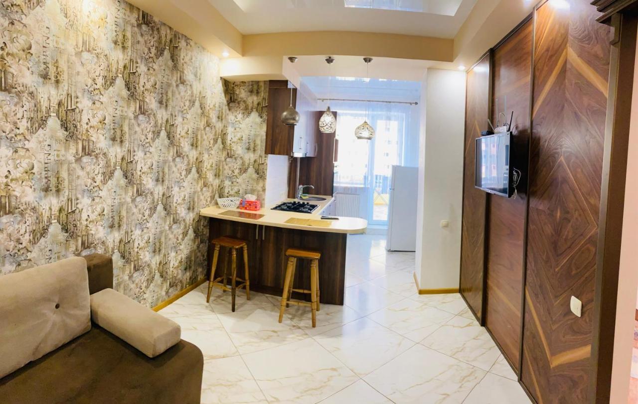 Ogienka 2B, Center Lutsk Apartment ภายนอก รูปภาพ