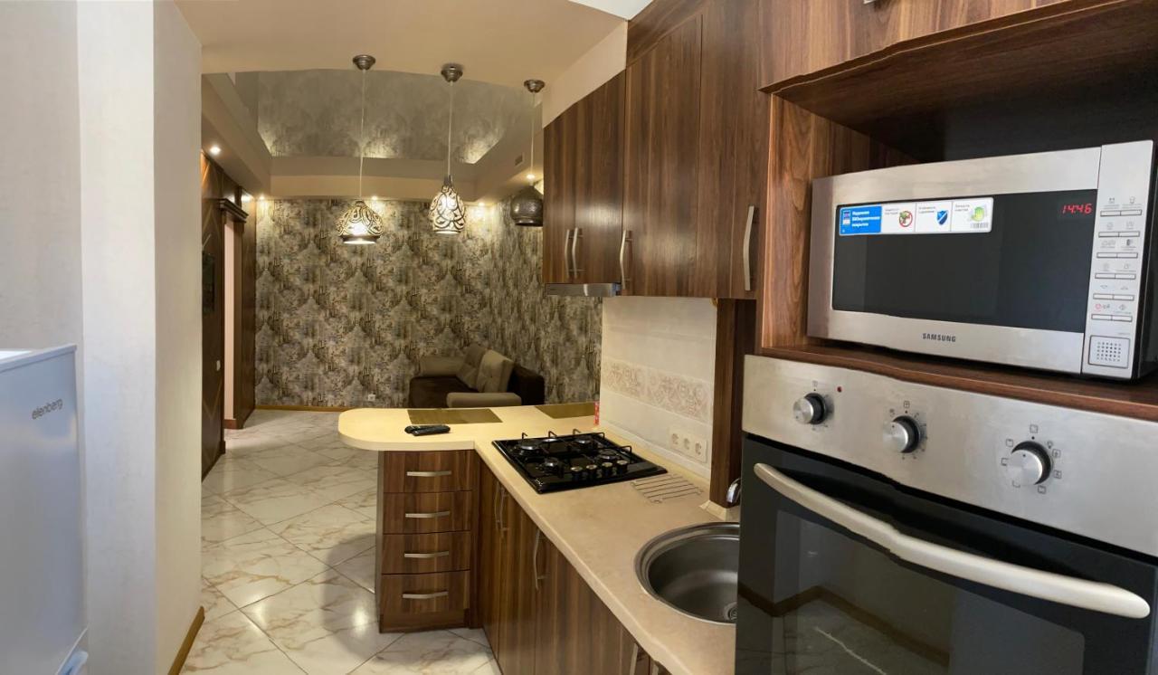 Ogienka 2B, Center Lutsk Apartment ภายนอก รูปภาพ