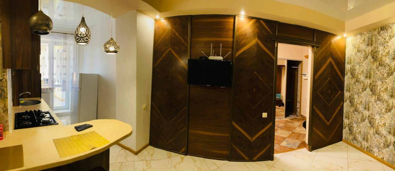 Ogienka 2B, Center Lutsk Apartment ภายนอก รูปภาพ